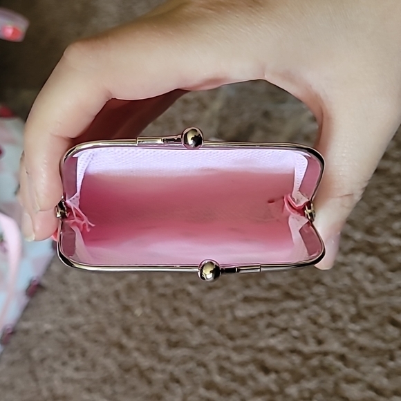 Strawberry purse strawberry kisslock coin purse strawberry keychain and case - Picture 17 of 17